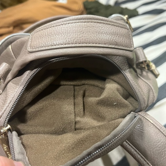 SOLD Ritzy Large Diaper Bag - Picture 7 of 8